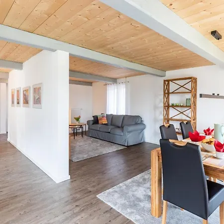 Ferienhaus Reetdachkate *